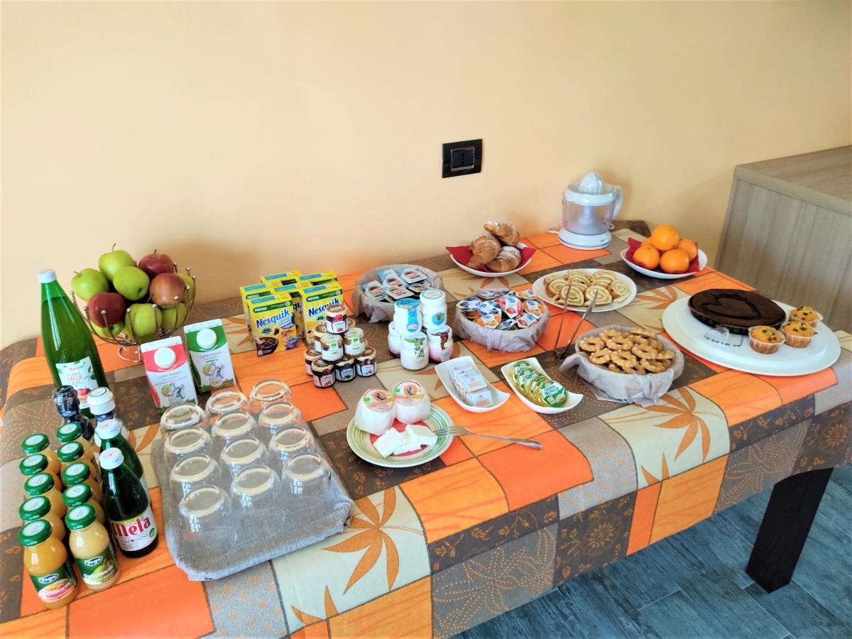 B&B Il Germoglio Castione Andevenno Εξωτερικό φωτογραφία